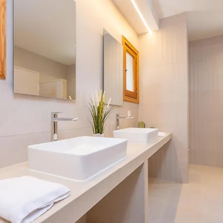 Holiday home Sa Roqueta *