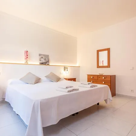 Holiday home Sa Roqueta *